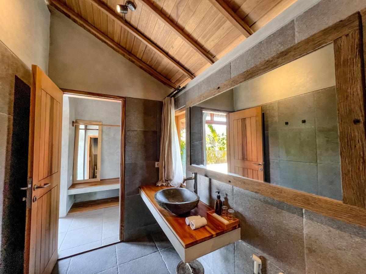 Diamond Beach Villas Tanglad Exterior photo