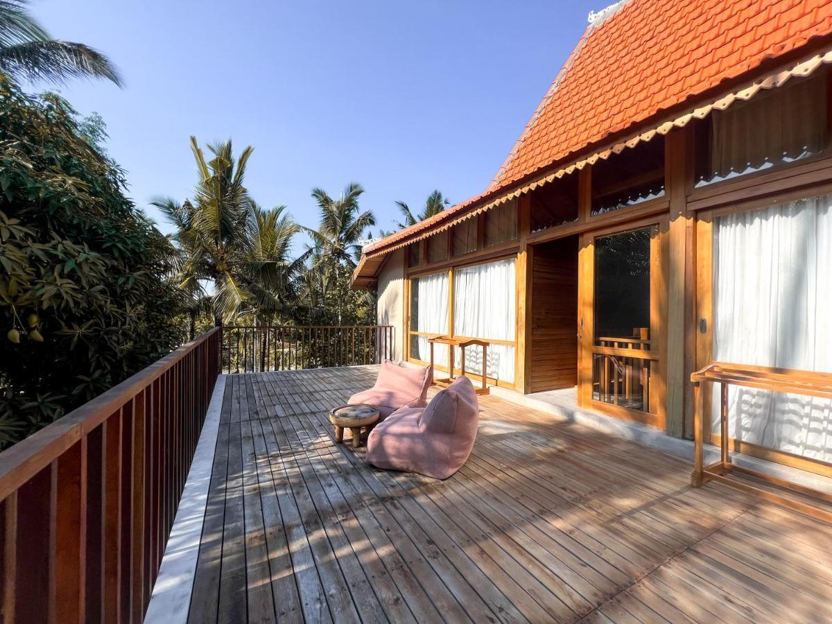 Diamond Beach Villas Tanglad Exterior photo