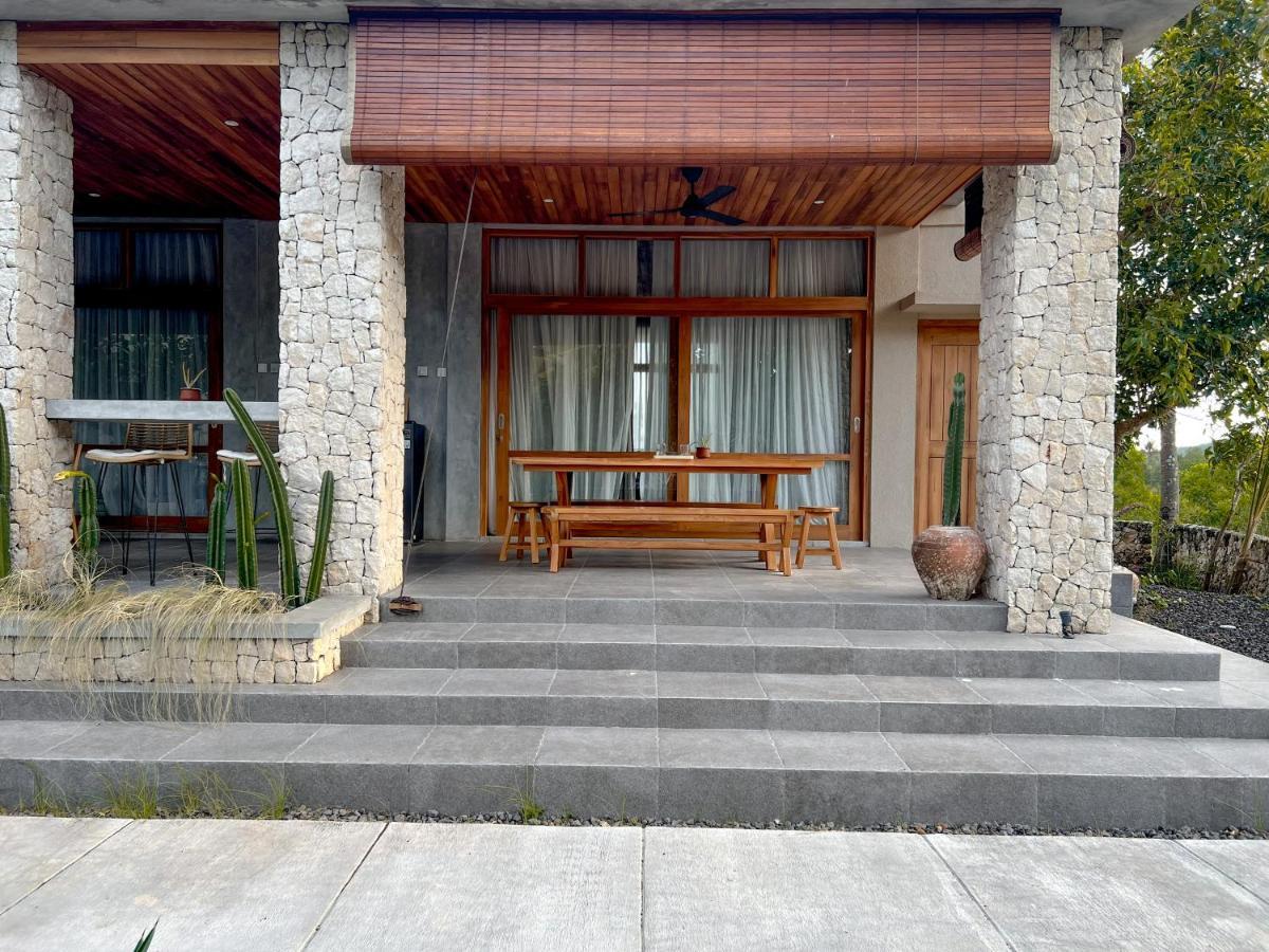Diamond Beach Villas Tanglad Exterior photo