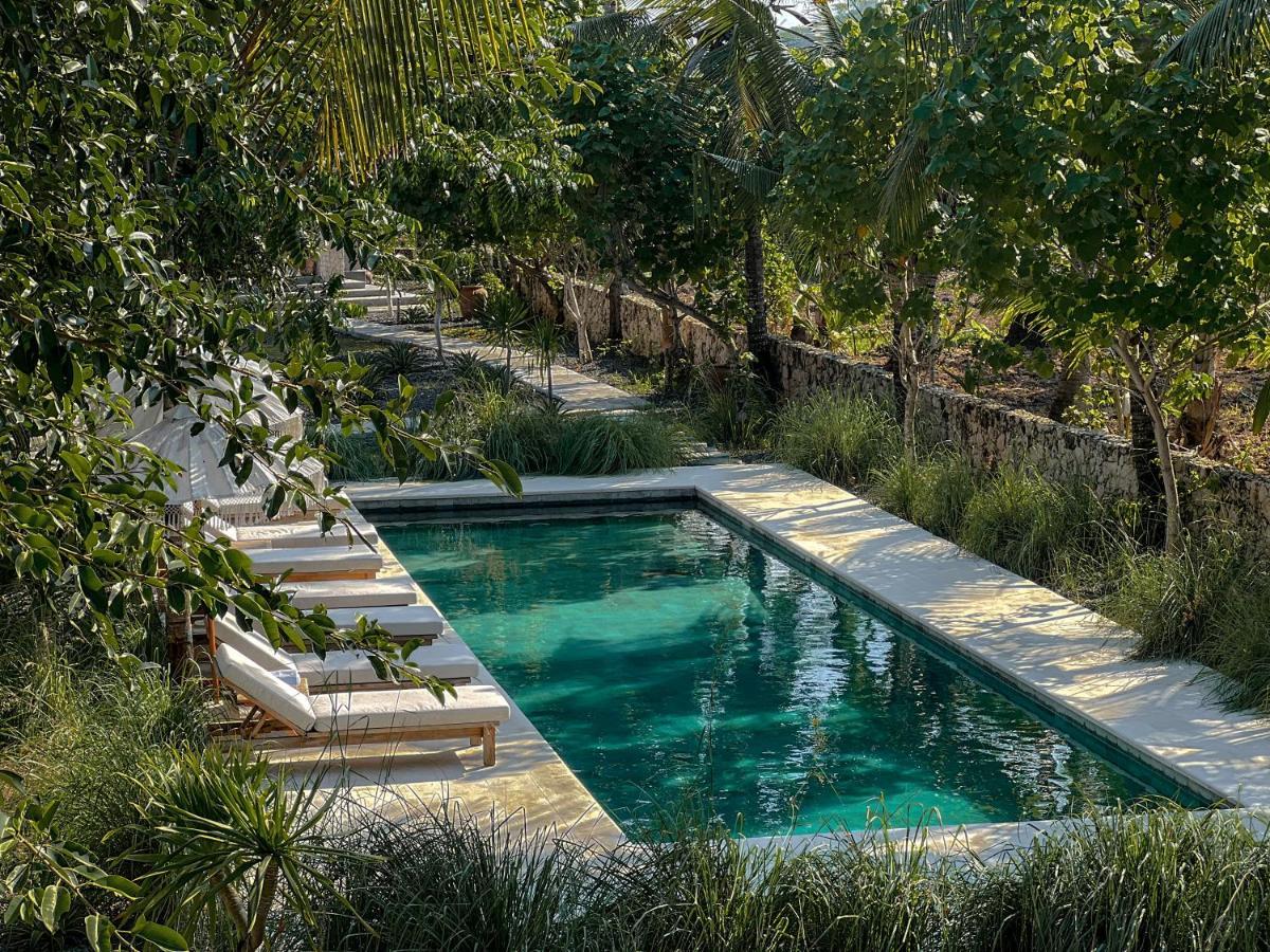 Diamond Beach Villas Tanglad Exterior photo