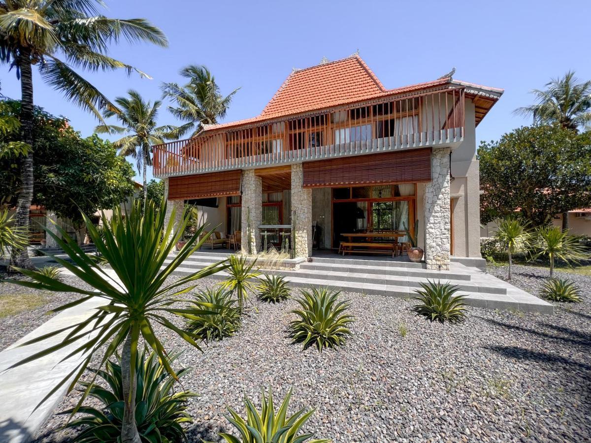 Diamond Beach Villas Tanglad Exterior photo